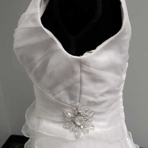 Moonlight wedding, V- neck, open back, size 14, - Picture 9 of 15